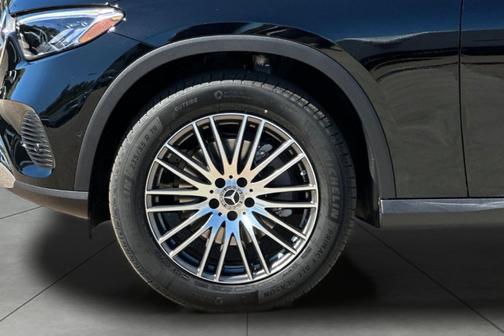 2026 Mercedes-Benz GLC 300 Base
