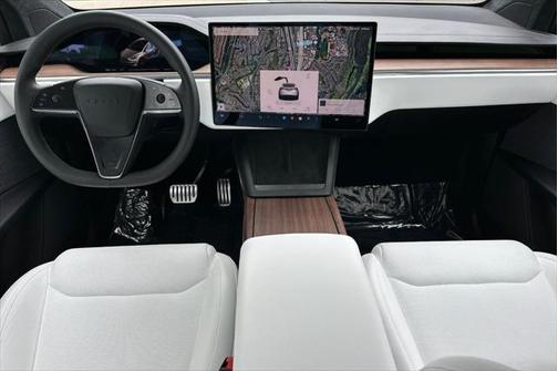 2024 Tesla Model X Long Range