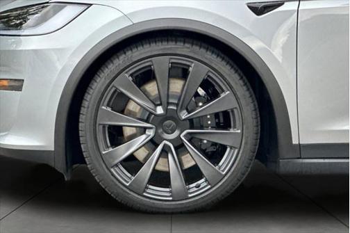 2024 Tesla Model X Long Range