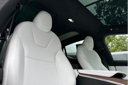 2024 Tesla Model X Long Range