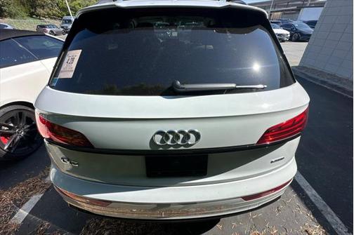 2023 Audi Q5 45 S line Prestige