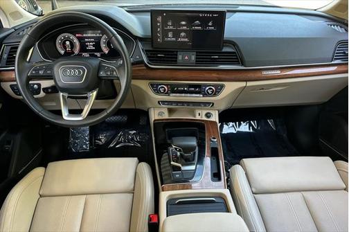 2023 Audi Q5 45 S line Prestige