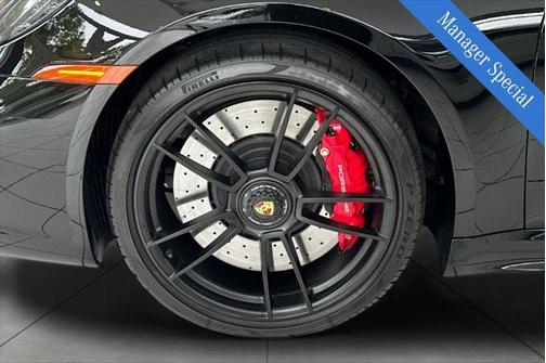 2024 Porsche 911 Carrera GTS