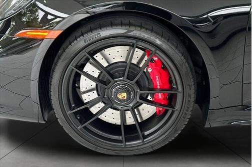 2024 Porsche 911 Carrera GTS