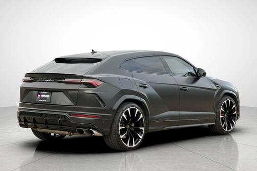 2022 Lamborghini Urus Graphite Capsule