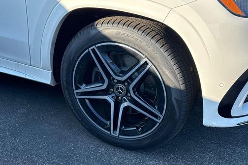 2024 Mercedes-Benz GLS 450 4MATIC