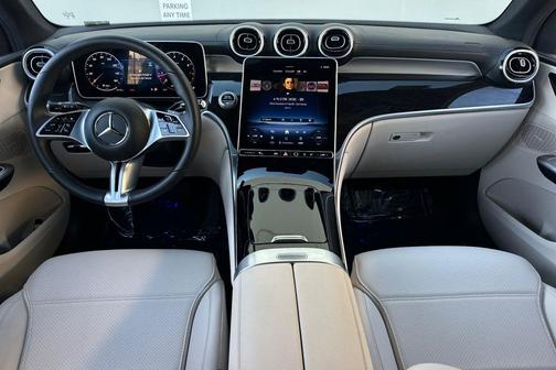 2025 Mercedes-Benz GLC 300 Base