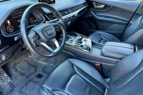 2019 Audi Q7 55 Premium Plus