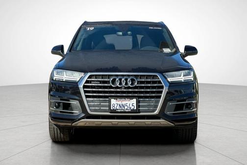 2019 Audi Q7 55 Premium Plus