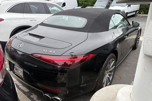 Obsidian Black Metallic 2023 Mercedes-Benz AMG SL 43 Base