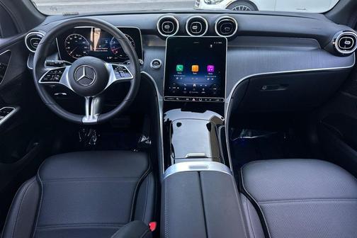 2025 Mercedes-Benz GLC 300 4MATIC
