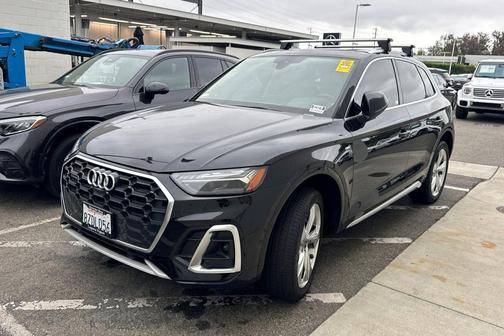 2022 Audi Q5 45 S line Prestige