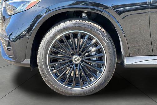 Black 2027 Mercedes-Benz GLC 300 4MATIC Coupe