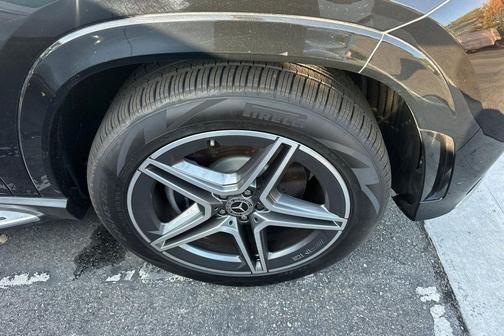 2023 Mercedes-Benz GLS 450 4MATIC