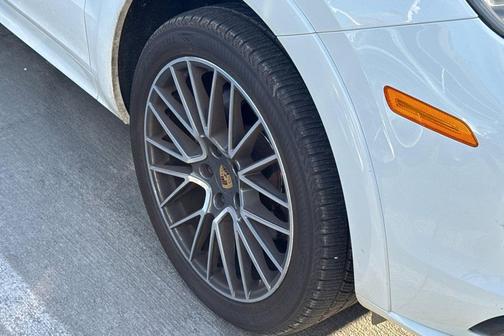 2019 Porsche Cayenne Cayenne