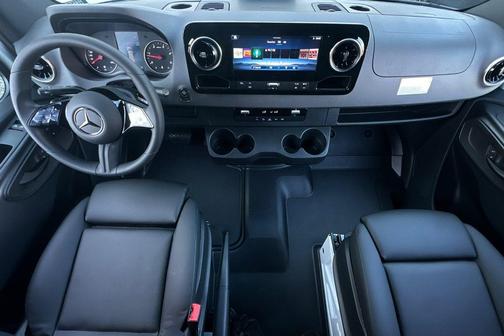 2026 Mercedes-Benz Sprinter 2500 Standard Roof