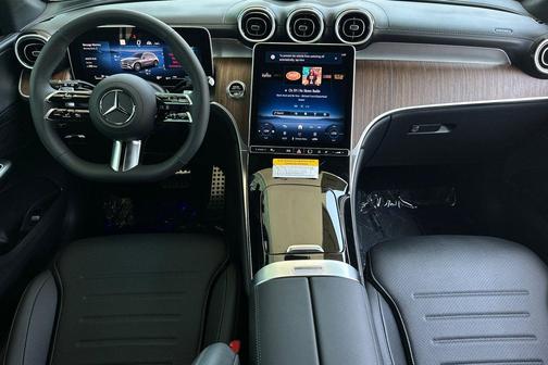 2025 Mercedes-Benz GLC 300 Base