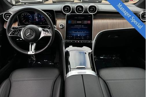 2025 Mercedes-Benz GLC 300 4MATIC