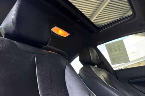 2014 BMW 228 228i
