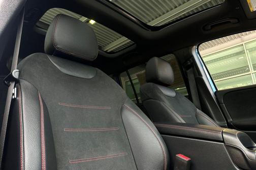 2025 Mercedes-Benz GLB 250 Base
