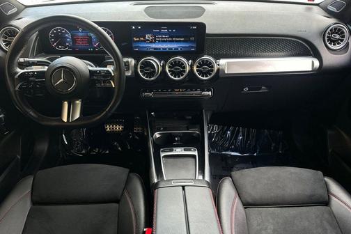 2025 Mercedes-Benz GLB 250 Base