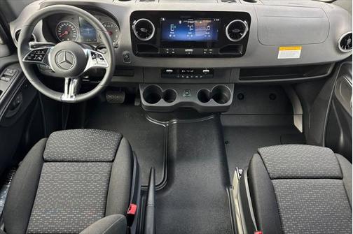 2025 Mercedes-Benz Sprinter 2500 Standard Roof