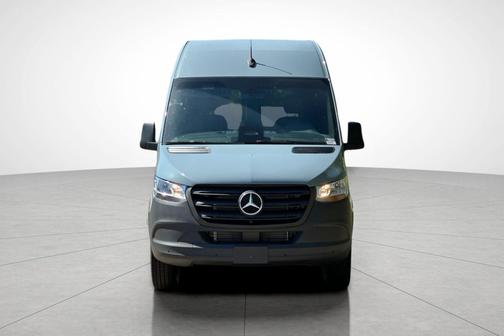 2025 Mercedes-Benz Sprinter 2500 Standard Roof