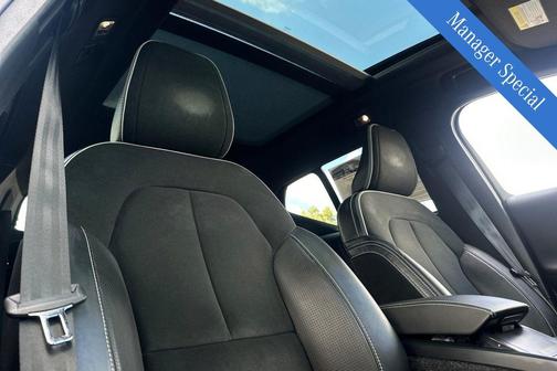 2019 Volvo XC40 T5 R-Design