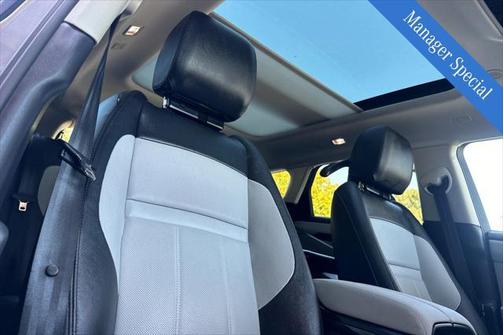 2024 Land Rover Range Rover Evoque Dynamic SE