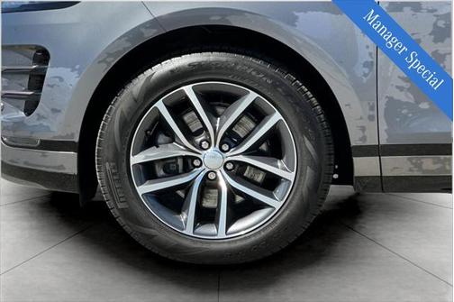 2024 Land Rover Range Rover Evoque Dynamic SE