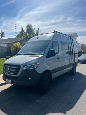 2022 Mercedes-Benz Sprinter 2500 Passenger 144 WB