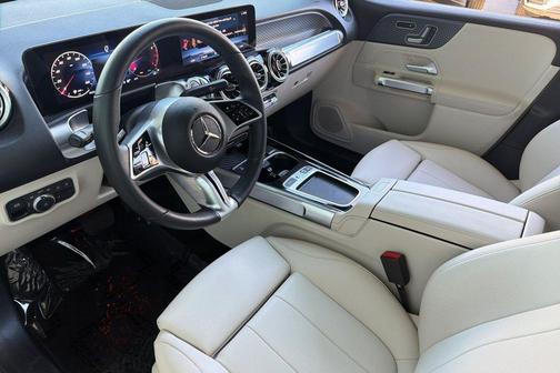 2025 Mercedes-Benz GLB 250 Base