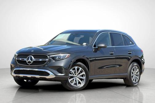 Graphite Grey Metallic 2026 Mercedes-Benz GLC 300 Base