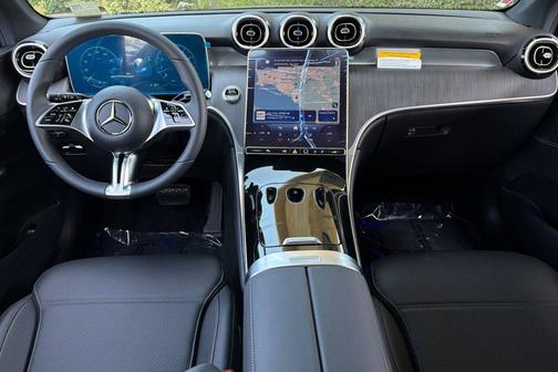 Graphite Grey Metallic 2026 Mercedes-Benz GLC 300 Base
