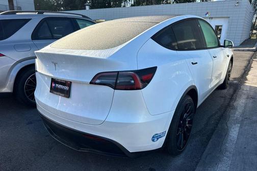 2021 Tesla Model Y Standard Range Rear-Wheel Drive