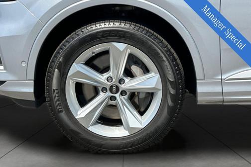 2022 Audi Q7 55 Premium