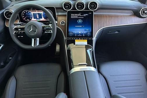 2025 Mercedes-Benz GLC 350e Base