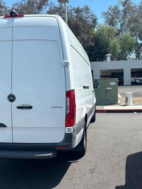 Arctic White 2021 Mercedes-Benz Sprinter 2500 High Roof