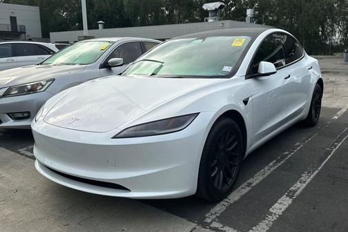 2025 Tesla Model 3 Long Range