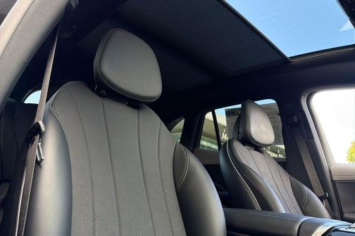 Obsidian Black Metallic 2024 Mercedes-Benz EQE 350 4MATIC