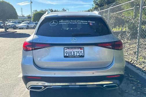 2025 Mercedes-Benz GLC 300 4MATIC