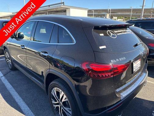 2025 Mercedes-Benz GLA 250 4MATIC