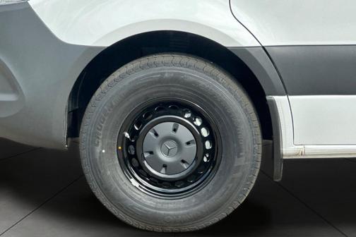 2025 Mercedes-Benz Sprinter 2500 Standard Roof