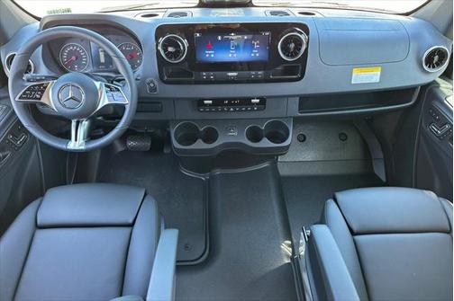 2025 Mercedes-Benz Sprinter 2500 Standard Roof