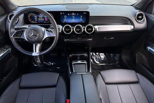 Mountain Grey Metallic 2026 Mercedes-Benz GLB 250 Base