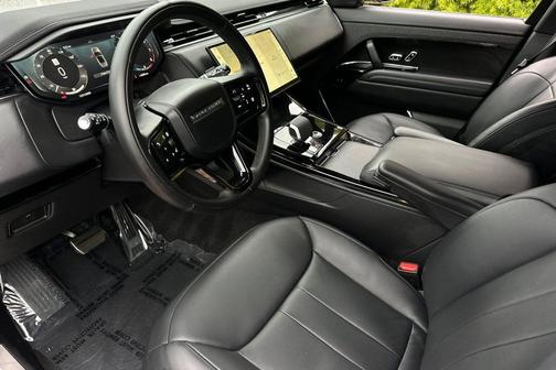 2025 Land Rover Range Rover Sport SE