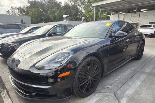 Black 2020 Porsche Panamera Base