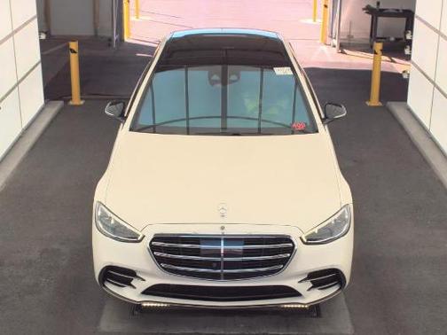 MANUFAKTUR Cashmere White Magno 2023 Mercedes-Benz S-Class 4MATIC