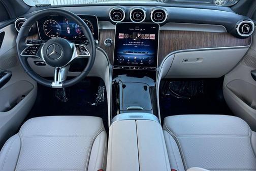 2025 Mercedes-Benz GLC 300 4MATIC