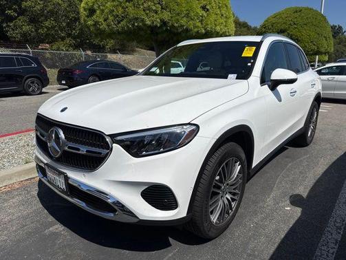 Polar White 2026 Mercedes-Benz GLC 300 Base